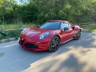 2015 Alfa Romeo 4C, красный, 3950000 рублей, вид 2