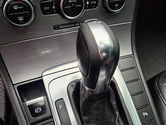 2012 Volkswagen Passat EcoFuel B7, чёрный, 1100000 рублей - вид 20