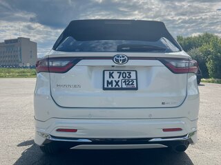 2017 Toyota Harrier III (XU60) Рестайлинг, белый, 3500000 рублей, вид 5