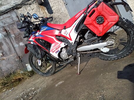2018 Honda CRF 250L Rally, красный, 650000 рублей, вид 4