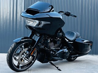 2024 Harley-Davidson Road Glide, чёрный, 3750000 рублей, вид 1