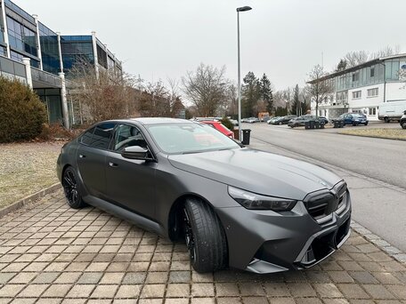 BMW M5 VII (G90)