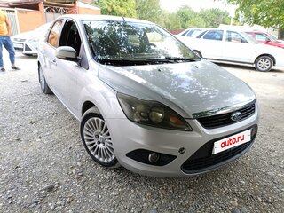 2009 Ford Focus II Рестайлинг, серебристый, 600000 рублей, вид 3