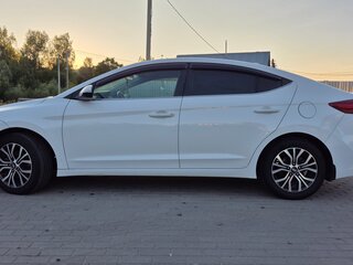 2016 Hyundai Elantra VI (AD), белый, 1150000 рублей, вид 2