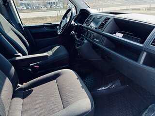 2017 Volkswagen Caravelle T6, белый, 5600000 рублей, вид 5