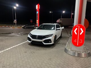 2017 Honda Civic X, белый, 1900000 рублей, вид 2