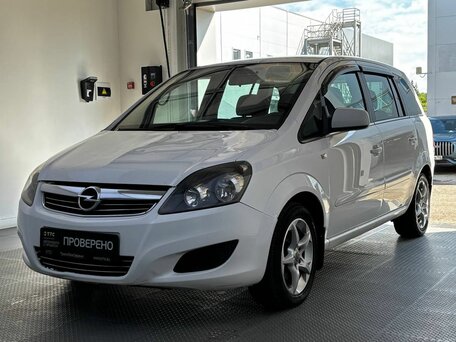 Opel Zafira B Рестайлинг