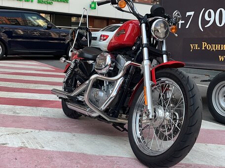2010 Harley-Davidson Sportster 883, красный, 730000 рублей, вид 1