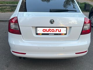 2012 Skoda Octavia II (A5) Рестайлинг, белый, 1050000 рублей, вид 3