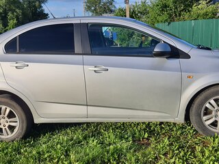 2012 Chevrolet Aveo II, серебристый, 499000 рублей, вид 2