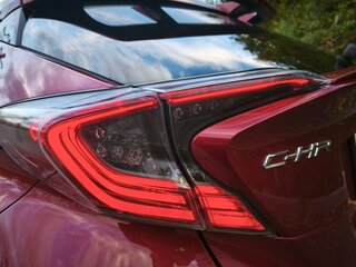 2017 Toyota C-HR I, красный, 1660000 рублей, вид 5
