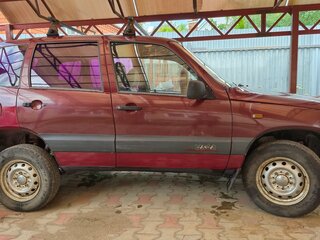 2003 Chevrolet Niva I, серебристый, 300000 рублей, вид 2