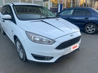 2018 Ford Focus III Рестайлинг, белый, 895000 рублей, вид 3