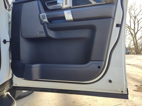 2011 Land Rover Discovery IV, белый, 1790000 рублей - вид 25