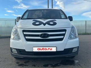 2016 Hyundai H-1 II Рестайлинг, белый, 2200000 рублей, вид 1