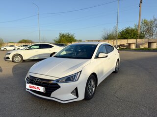 2019 Hyundai Avante VI Рестайлинг, белый, 1450000 рублей, вид 1