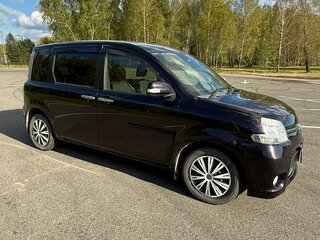 2015 Toyota Sienta I Рестайлинг 2, пурпурный, 989000 рублей, вид 4