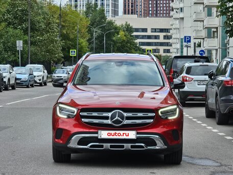 2020 Mercedes-Benz GLC 220 d I (X253) Рестайлинг, красный, 3399000 рублей, вид 4