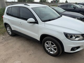 2014 Volkswagen Tiguan I Рестайлинг, белый, 1450000 рублей, вид 3