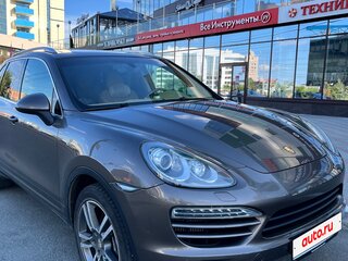 2011 Porsche Cayenne Diesel II (958), коричневый, 3290000 рублей, вид 2