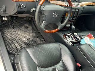 1999 Mercedes-Benz S-Класс 320 Long IV (W220), чёрный, 1800000 рублей, вид 4