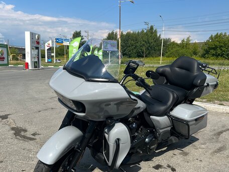 2023 Harley-Davidson Road Glide Limited, серый, 3550000 рублей, вид 3
