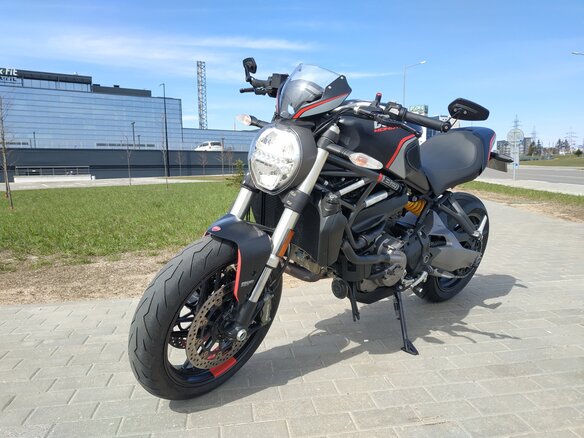2019 Ducati Monster 821, чёрный - вид 1