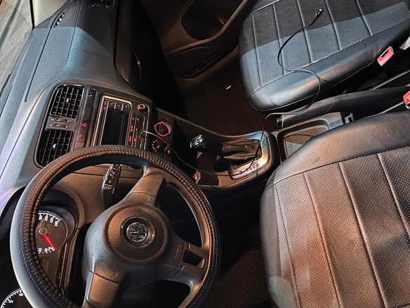2015 Volkswagen Polo V, белый, 750000 рублей - вид 12