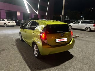 2015 Toyota Aqua I Рестайлинг, зелёный, 810000 рублей, вид 5
