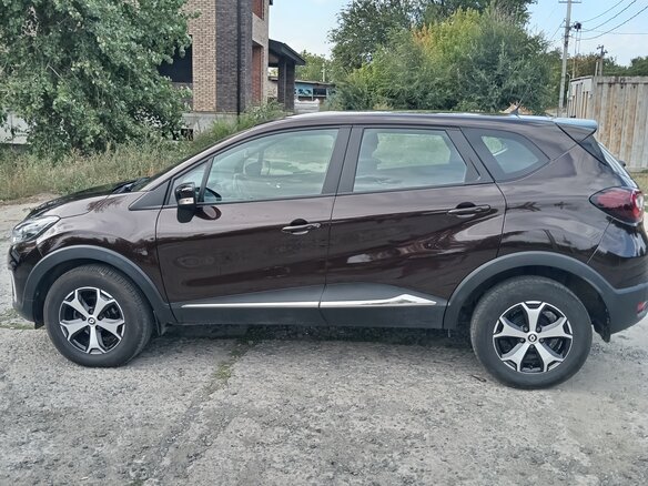 2018 Renault Kaptur I, коричневый, 1700000 рублей - вид 2
