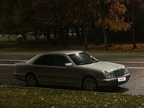 1997 Mercedes-Benz E-Класс 220 II (W210, S210), серый, 450000 рублей - вид 5