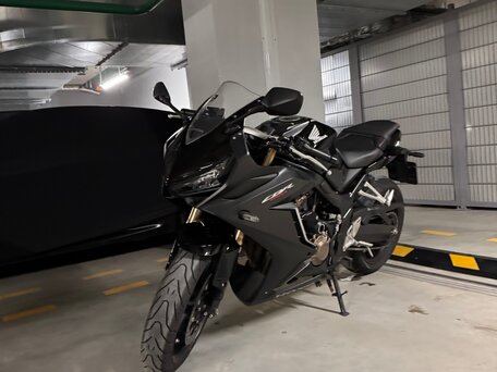 2021 Honda CBR 650R, чёрный, 950000 рублей, вид 3