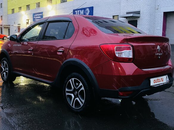 2020 Renault Logan Stepway II Рестайлинг, красный - вид 4