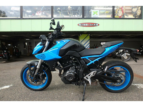 2023 Suzuki GSX-8S, голубой, 779000 рублей, вид 2