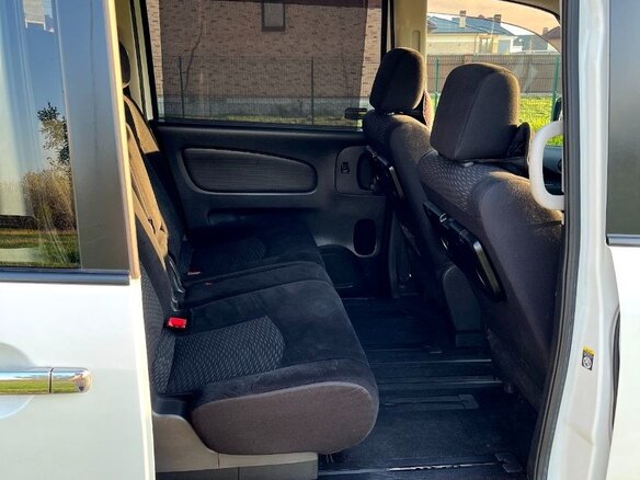 2010 Nissan Serena IV (C26), белый, 1500000 рублей - вид 14