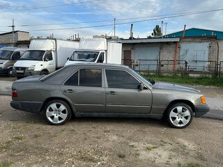 1994 Mercedes-Benz E-Класс 200 I (W124), серый, 700000 рублей, вид 4