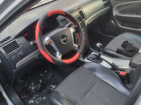 2011 Chevrolet Epica V250 Рестайлинг, серебристый, 550000 рублей - вид 4