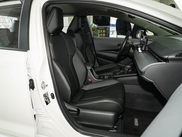 2026 Toyota Corolla XII (E210) Рестайлинг 2, белый, 2200000 рублей - вид 10