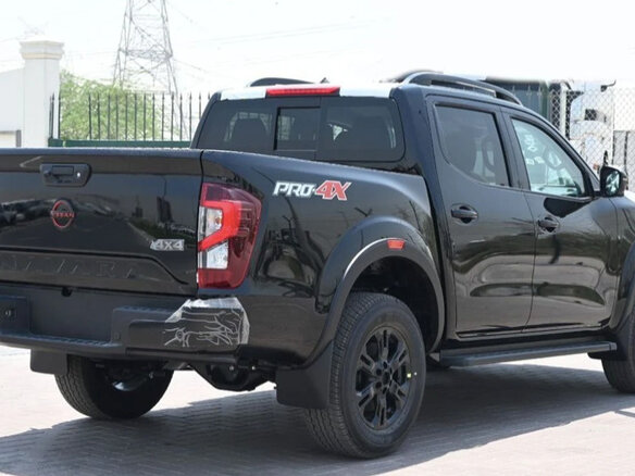 2025 Nissan Navara (Frontier) IV (D23), чёрный - вид 4