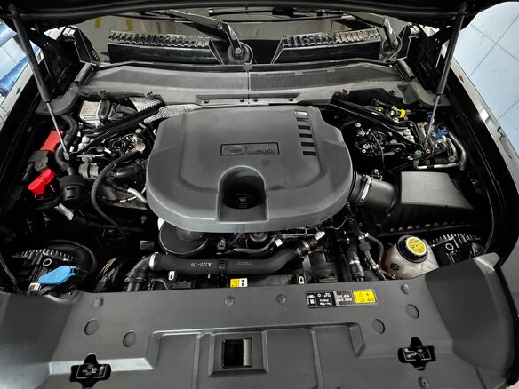 2020 Land Rover Defender 110 II, чёрный, 8350000 рублей - вид 20