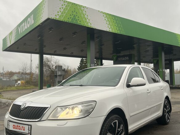 2012 Skoda Octavia II (A5) Рестайлинг, белый, 1050000 рублей - вид 5
