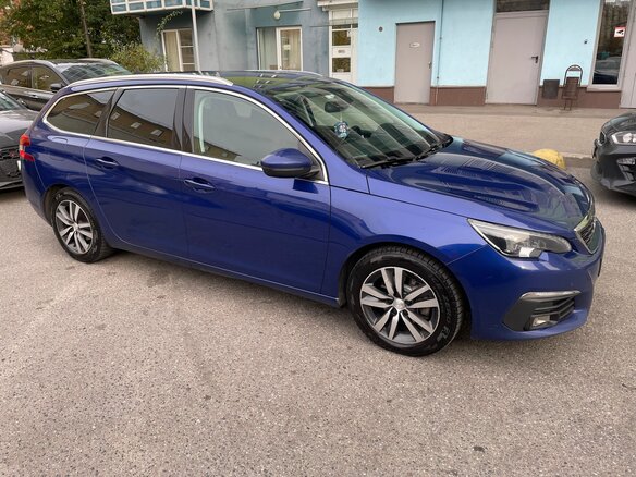 2018 Peugeot 308 II Рестайлинг, синий, 1400000 рублей - вид 4