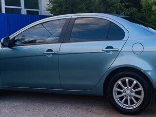 2011 Mitsubishi Lancer X Рестайлинг, зелёный, 1300000 рублей, вид 4