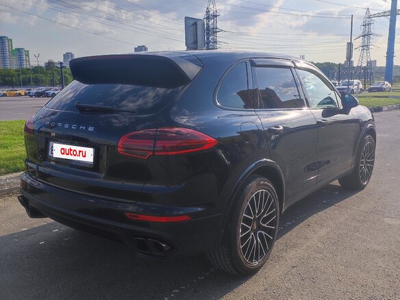 2017 Porsche Cayenne Diesel II Рестайлинг (958), чёрный, 4900000 рублей - вид 3