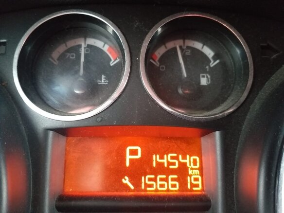 2010 Peugeot 308 I, красный, 530000 рублей - вид 10