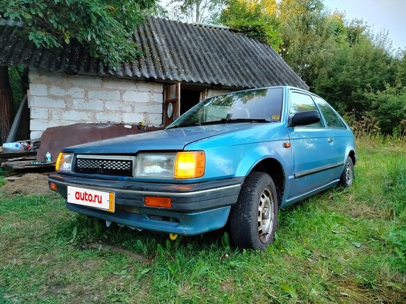 1987 Mazda 323 III (BF), синий