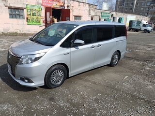 2017 Toyota Esquire I, серебристый, 2050000 рублей, вид 1