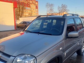 2012 Chevrolet Niva I Рестайлинг, серый, 550000 рублей, вид 1