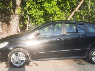 2009 Mercedes-Benz B-Класс 180 I (W245) Рестайлинг, чёрный, 800000 рублей, вид 3