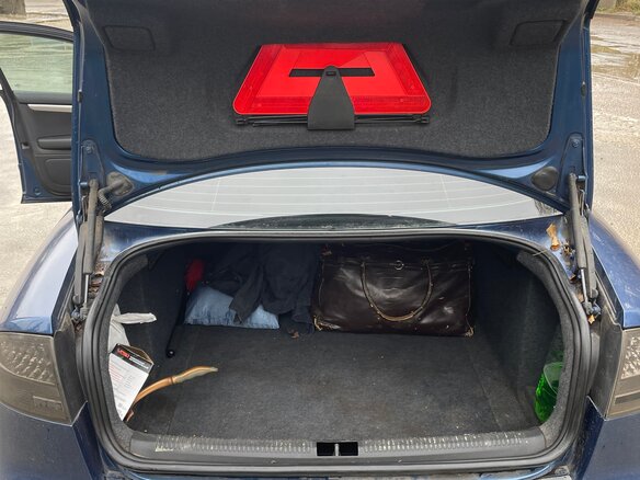 2005 Audi A4 III (B7), синий, 650000 рублей - вид 9